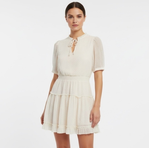 Heartloom Dresses & Skirts - HEARTLOOM - White Dress PTP - 22.5 / L - 35